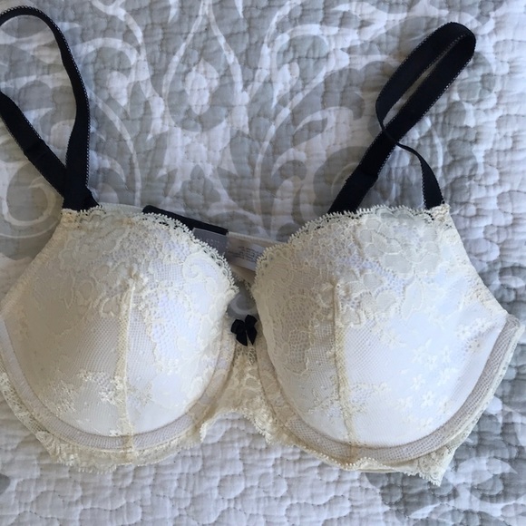 Bra - Picture 1 of 6